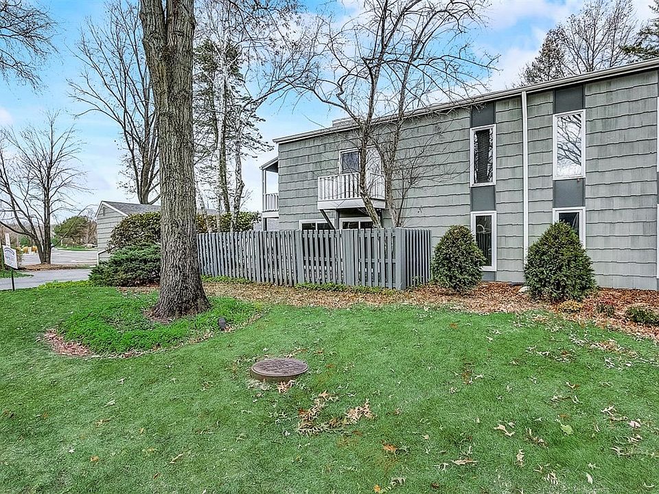 1st image of 2099 Creekside Dr #2-1-1