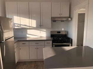 2729 E 7th St, Long Beach, CA 90804