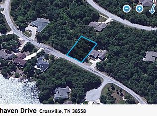 135 Motthaven Dr, Crossville, TN 38558