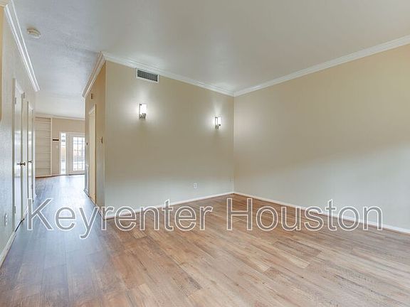 4th image of 14703 Barryknoll Ln APT 18