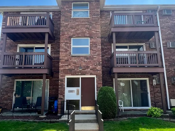 14810 Kilpatrick Ave APT 5E, Midlothian, IL 60445