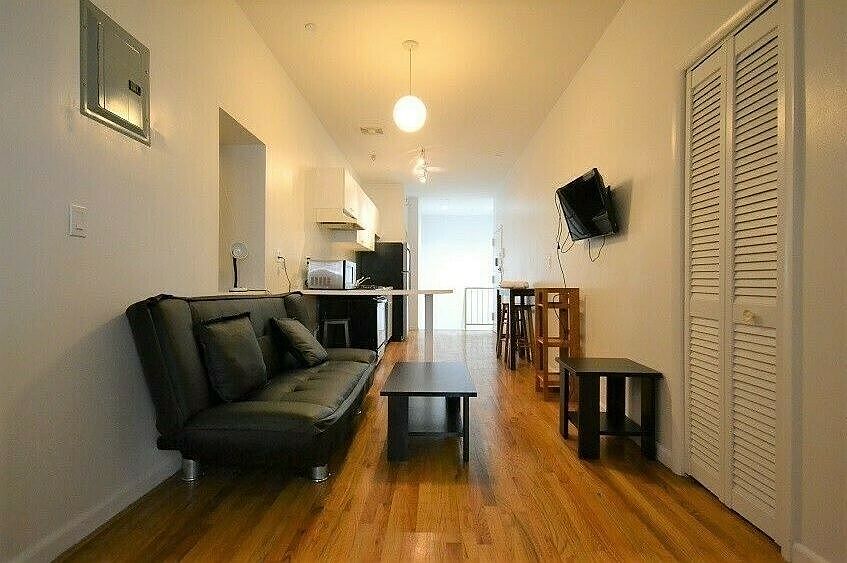 1st image of 967 Columbus Ave APT 10