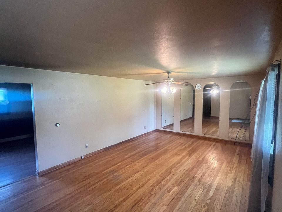 6028 Charles St, Rockford, IL 61108 Zillow