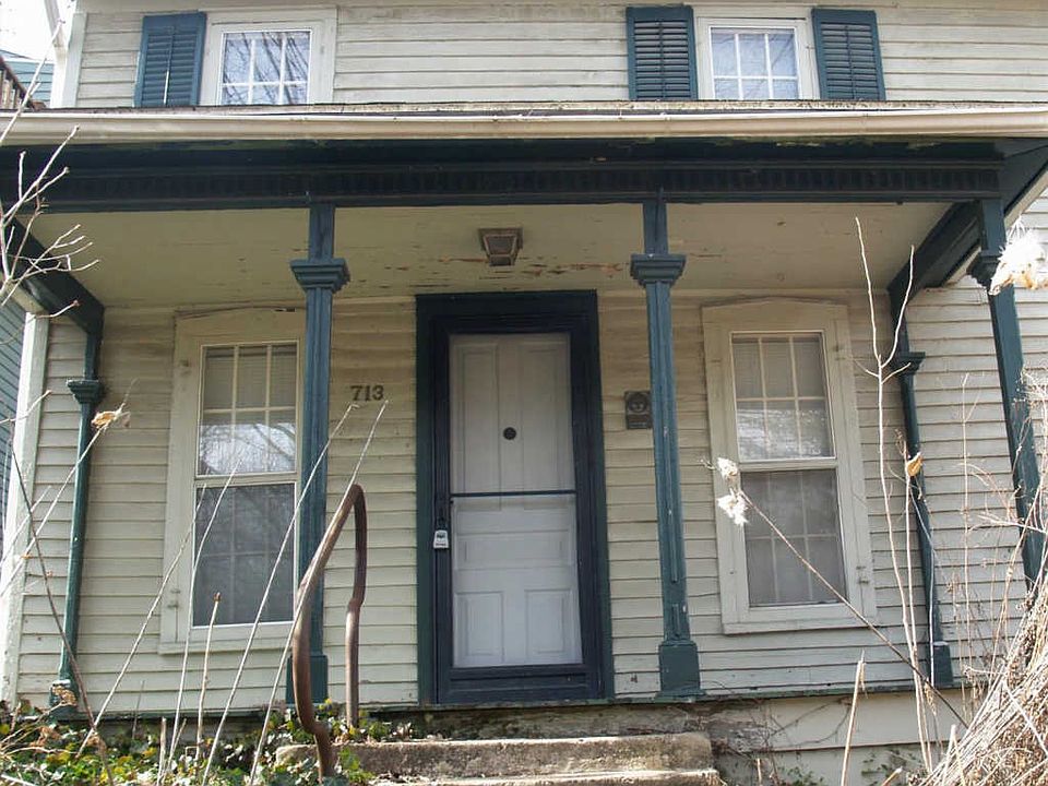 1st image of 713 N 5th Ave