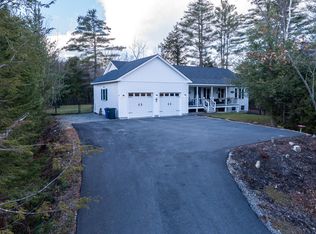 9 Young Rd, Lisbon, ME 04250