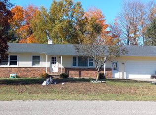 2200 Hickorywood Dr, Gaylord, MI 49735