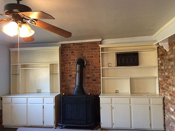 4th image of 2709 Higgins Dr