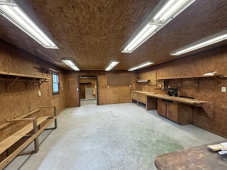 208 Regalwood Dr — Photo 15