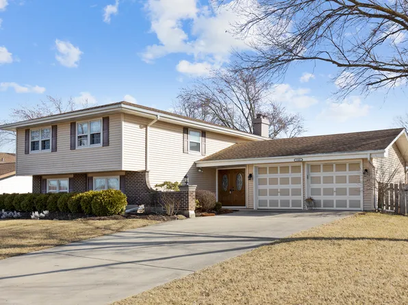 1165 Mayfield Ln, Hoffman Estates, IL 60169