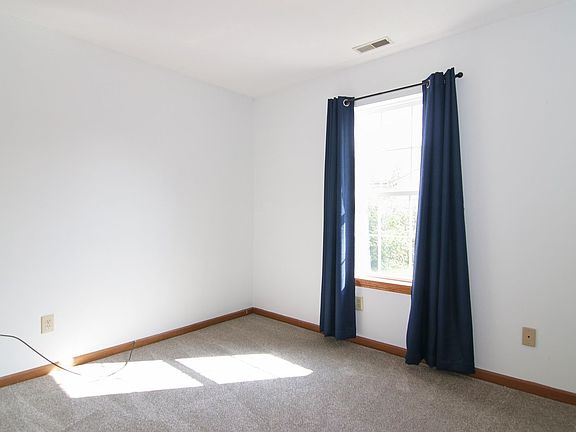 4th image of 4407 Meadowsweet Ct