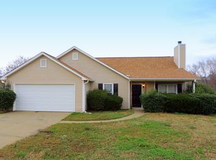 1212 Cabots Dr, Auburn, GA 30011