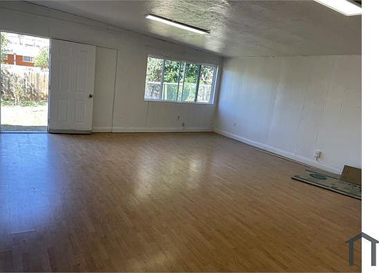4th image of 3019 E Plaza Blvd E