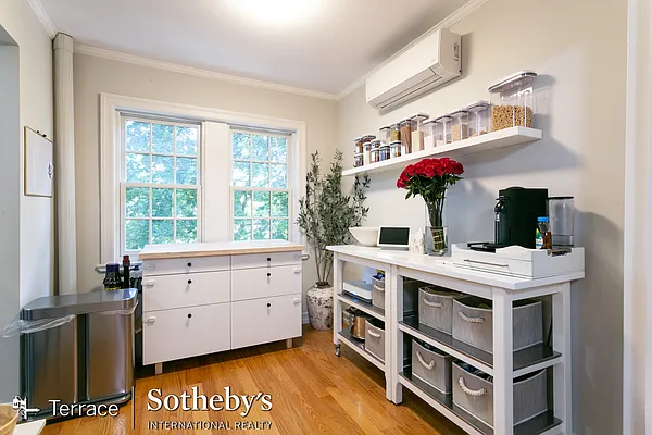 Rented by Terrace Sotheby's International Realty | media 27