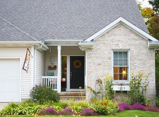 1513 Nottingham Forest Trl, Williamston, MI 48895