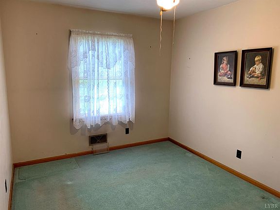 5th image of 109 S Hillcrest Dr Lot 1