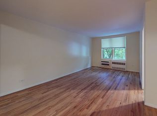 245-30 Grand Central Pkwy #5K, Bellerose, NY 11426