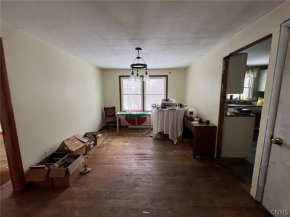 5th image of 918 Stolp Ave