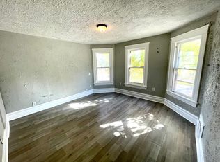 805 Douglas Ave APT 3, Kalamazoo, MI 49007