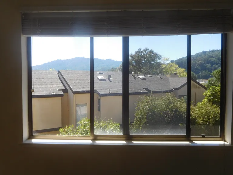 30 Corte Real #4 — Photo 8