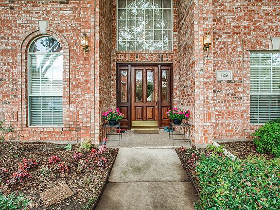 3rd image of 729 Rolling Hills Dr