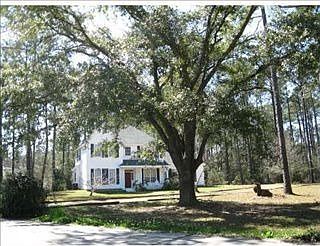 2nd image of 113 Brewster Rd