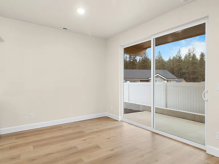 2411 E Kinglet Ln — Photo 12