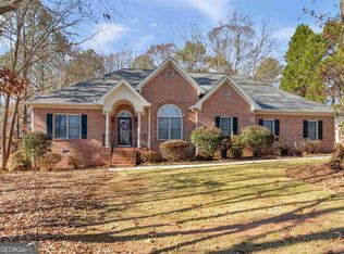 1516 Lake Forest Ln, McDonough, GA