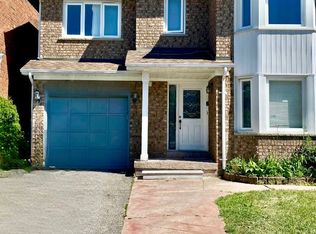 74 Shady Pine Cir, Brampton, ON L6R1K3