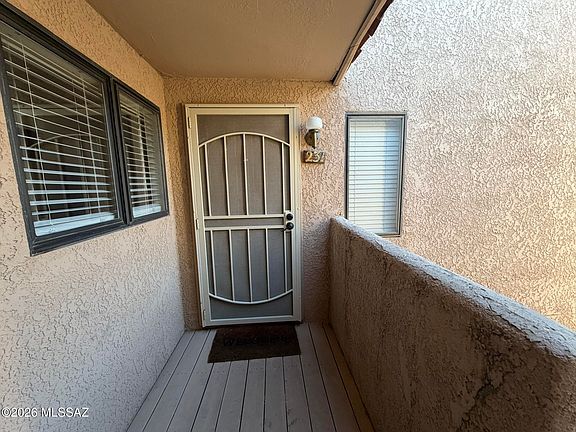 2nd image of 5750 N Camino Esplendora APT 231
