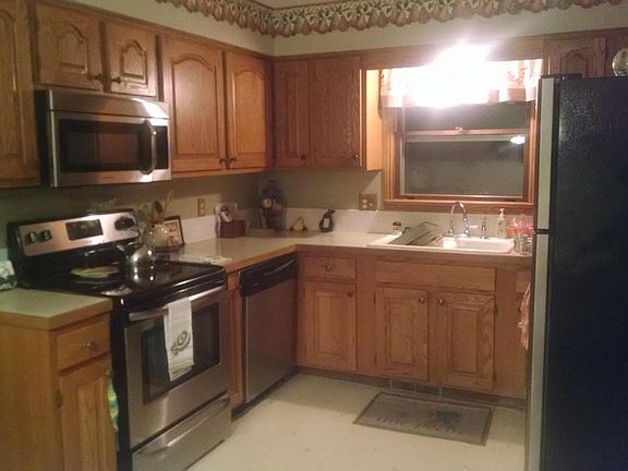 4th image of 4205 Weymouth Dr SE
