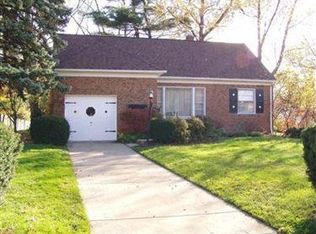 4840 Anderson Rd, Lyndhurst, OH 44124