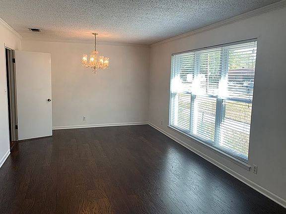 5th image of 5513 Clara Ct