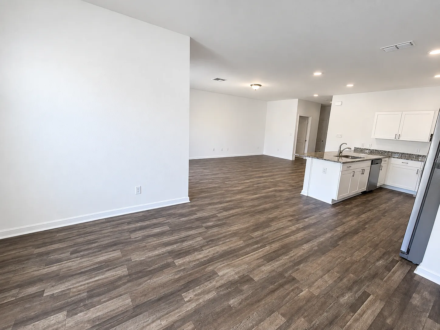 4 bed, 1776 sqft, $1,950 — Photo 3