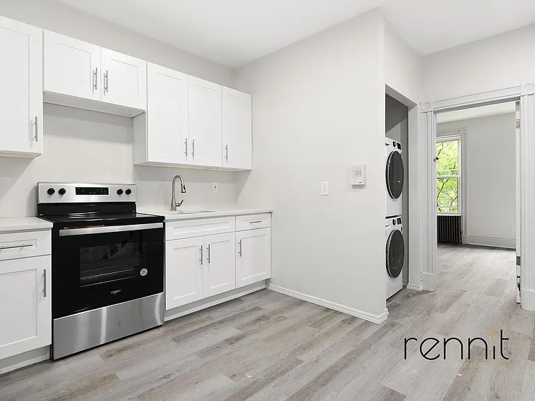 77 Somers St #2 — Photo 4