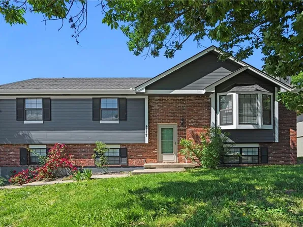 4117 NW Delwood Dr, Blue Springs, MO 64015