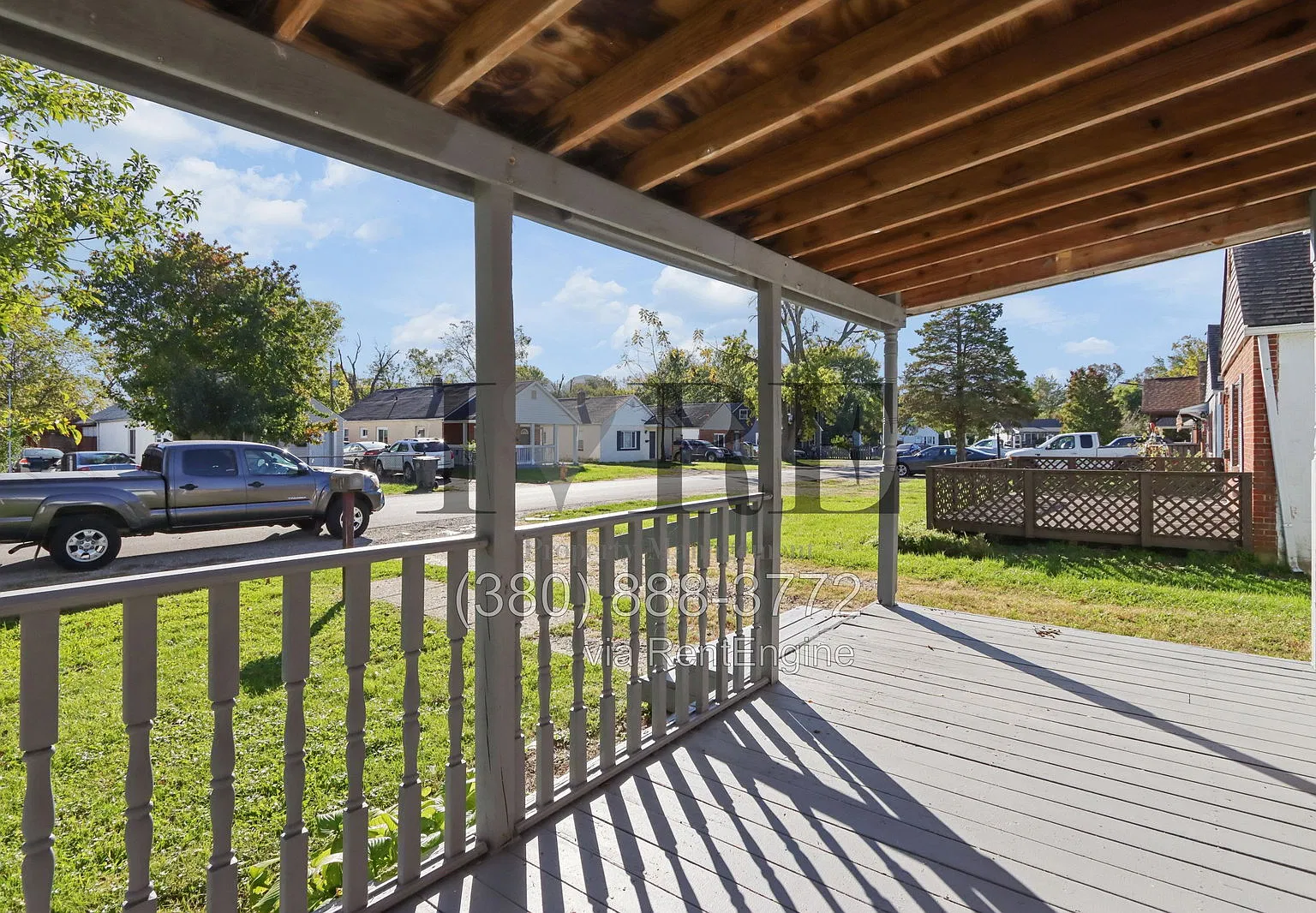 3 bed, 2.0 bath, 924 sqft, $1,595 — Photo 4