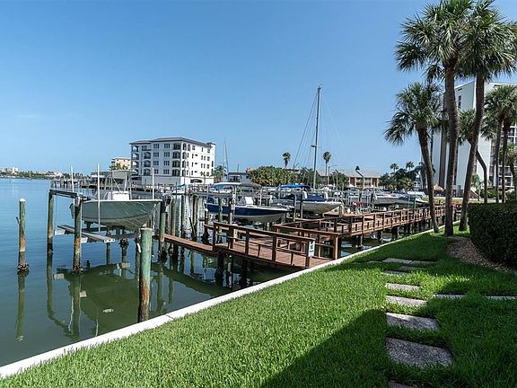 240 Windward Psge APT 1303, Clearwater Beach, FL 33767 | MLS #U8211661 ...