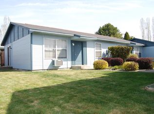 1204-1206 S 40th Ave #1204B, Yakima, WA 98908