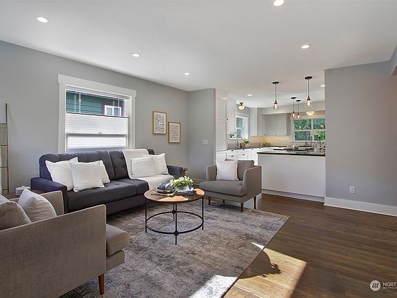4th image of 5511 8th Avenue NE