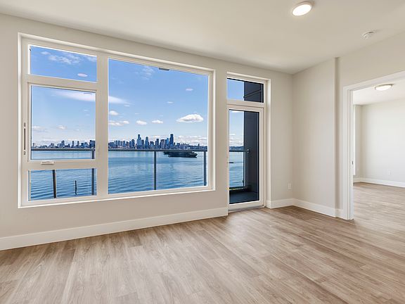 5th image of 17XX Harbor Ave SW #202