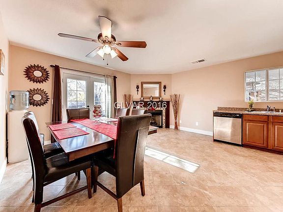 3rd image of 5831 Sun River Cir