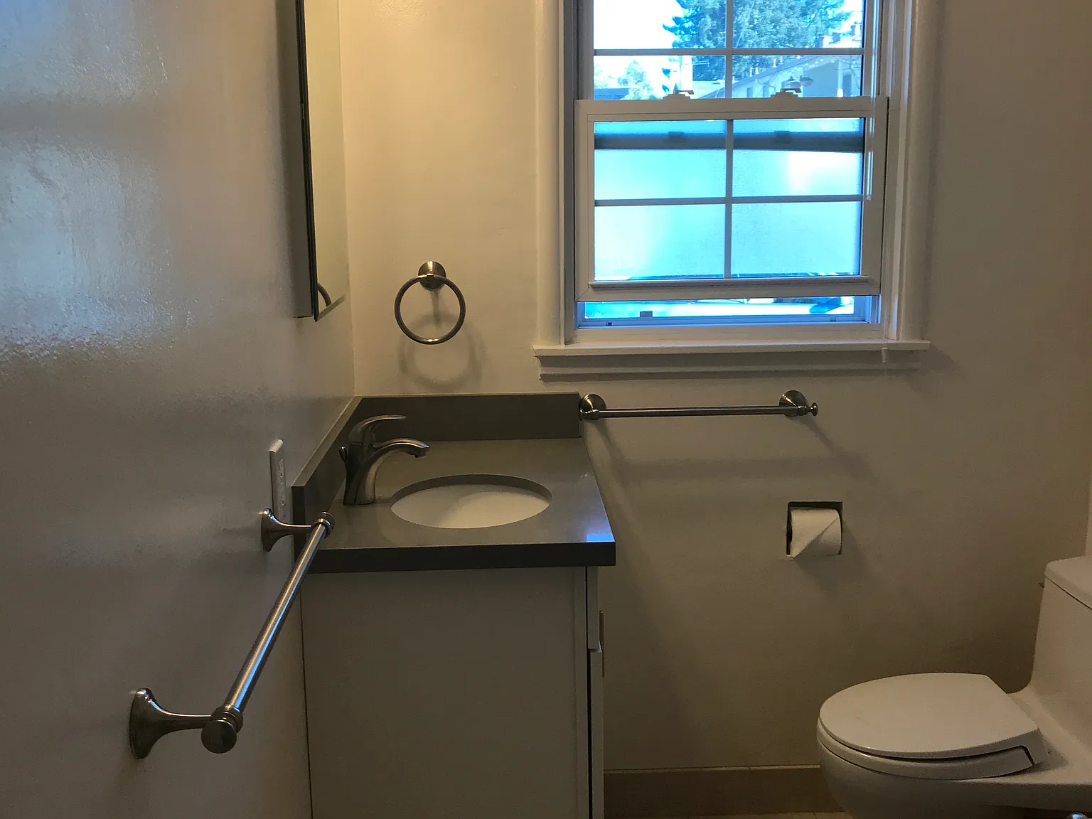 2 bed, 870 sqft, $3,400 — Photo 4