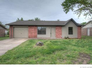 1072 E 144th St S, Glenpool, OK 74033