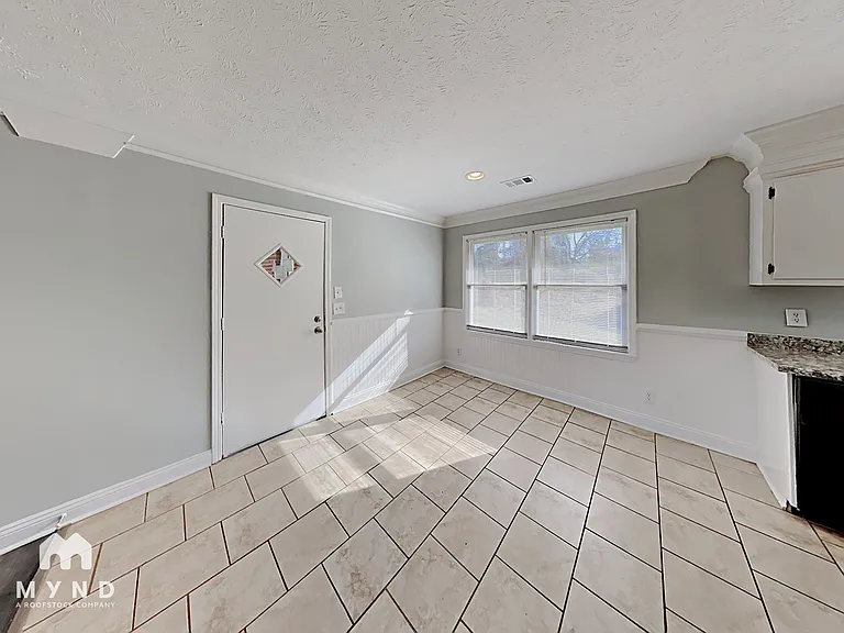 8156 Sweetwater St — Photo 4