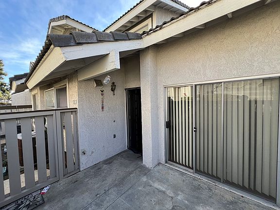 4th image of 1107 Golden Springs Dr Unit E