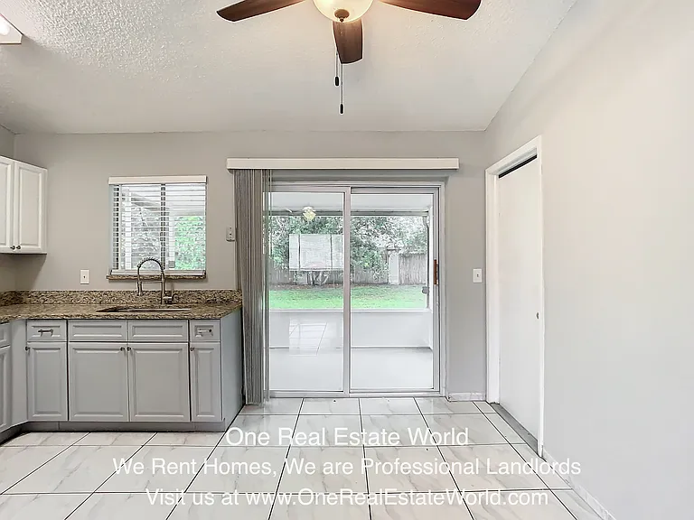 12929 Ohio Woods Ln — Photo 9