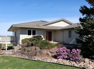 1034 Easthill Dr, Wausau, WI 54403