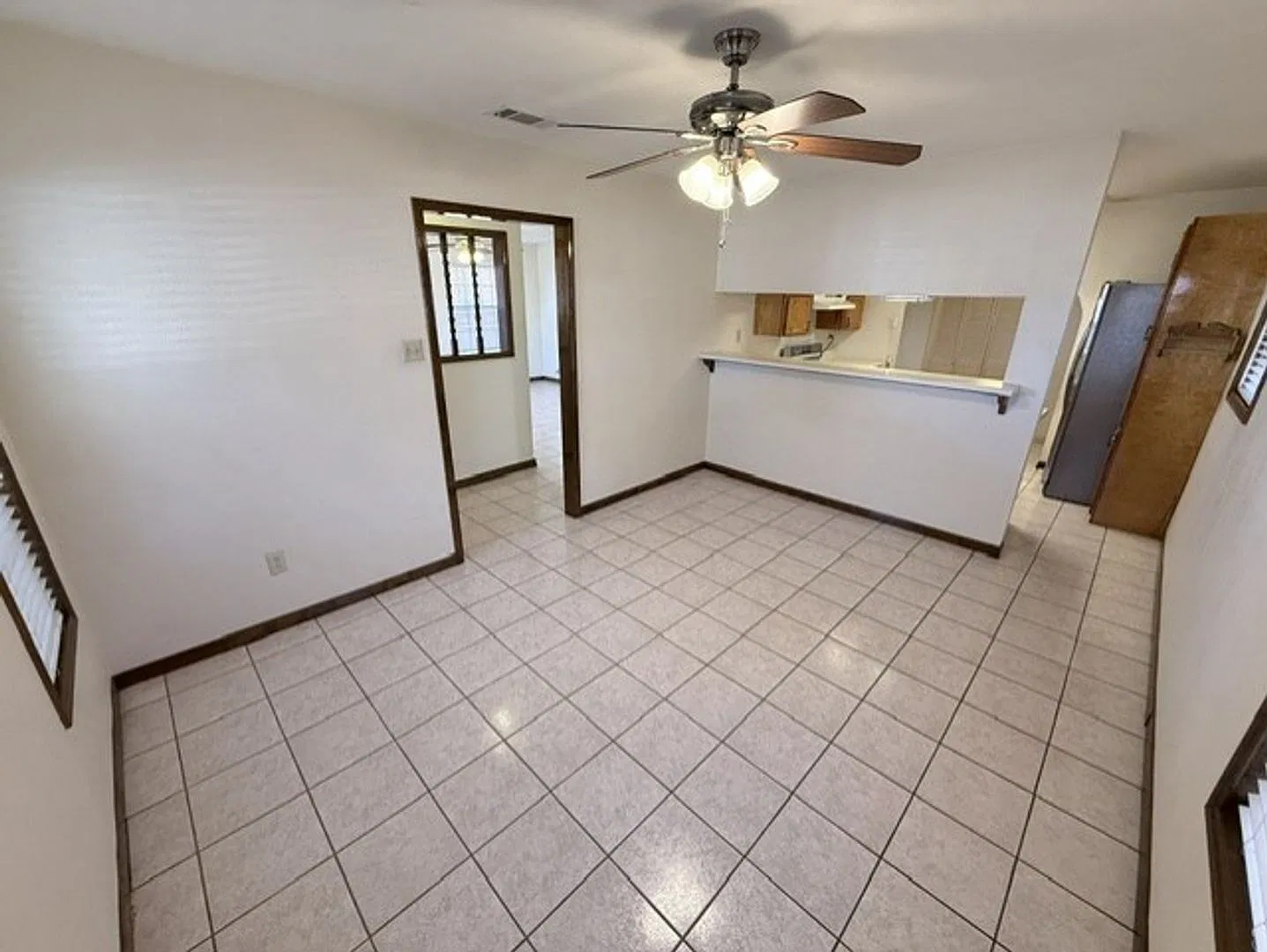 Three Bedroom Home Available For Lease! Two Blocks from Nixon High School! — Photo 4