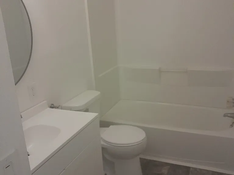 530 S Seward Ave #1 — Photo 4