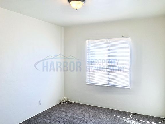 5th image of 768 W 14th St